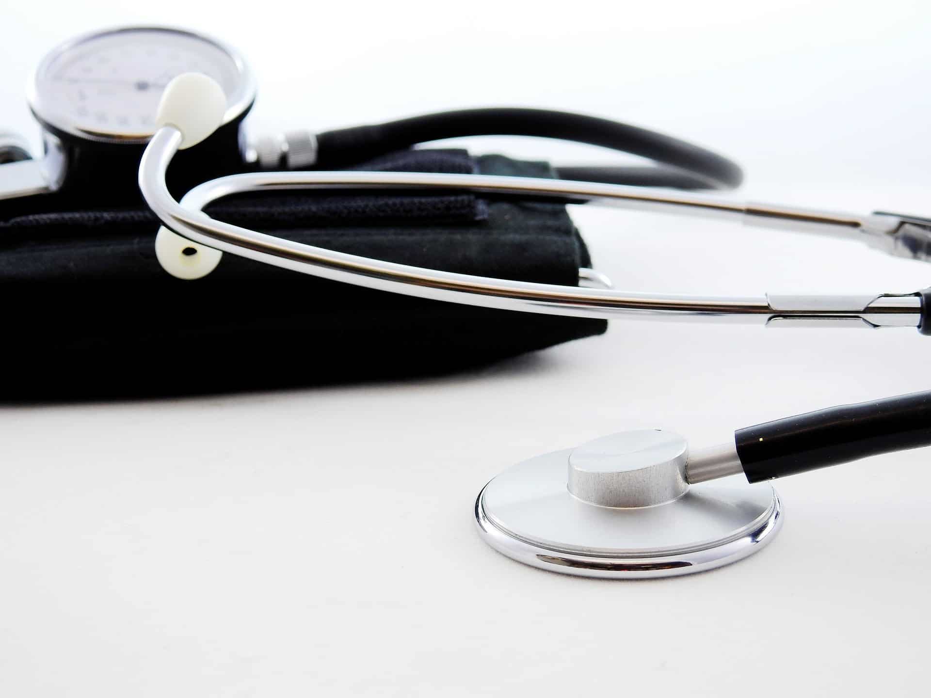 Carte blanche : les professionnels de santé qui la prennent - Docteur Doc